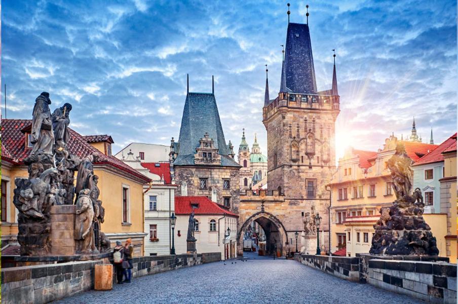 Andel With Terrace * Praga